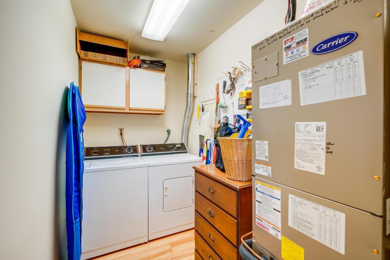 Kitty Hawk Vacation Rental 1 Mi To Beaches! ภายนอก รูปภาพ